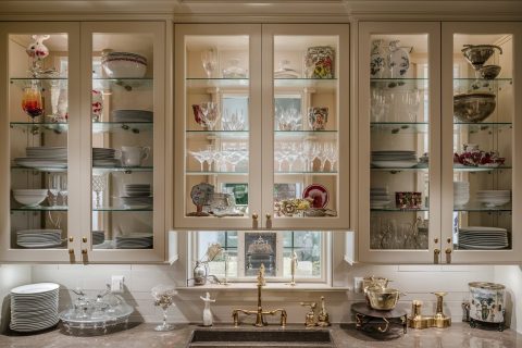 What to Put in Glass Kitchen Cabinets | Kitchen Product Hub